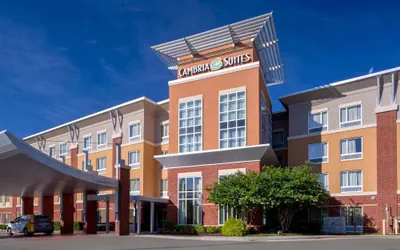 Photo 2 - Cambria Hotel Raleigh - Durham Airport