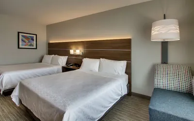 Photo 5 - Holiday Inn Express & Suites Waukegan by IHG