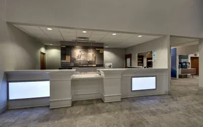 Photo 2 - Holiday Inn Express & Suites Waukegan by IHG