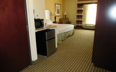 Photo 5 - Holiday Inn Express & Suites Ponca City by IHG