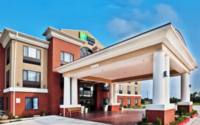 Photo 2 - Holiday Inn Express & Suites Ponca City by IHG