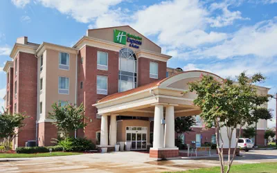 Photo 2 - Holiday Inn Express & Suites Baton Rouge East by IHG