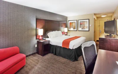 Photo 4 - Holiday Inn Express Hotel & Suites Atlanta-Cumming by IHG