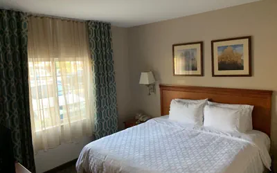 Photo 4 - Candlewood Suites Hot Springs by IHG