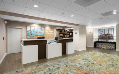 Photo 4 - Hampton Inn & Suites Lancaster
