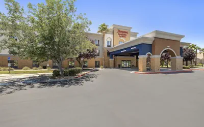 Photo 2 - Hampton Inn & Suites Lancaster