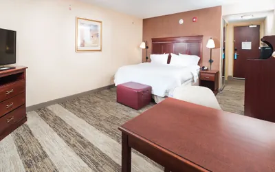 Photo 4 - Hampton Inn & Suites Greensburg