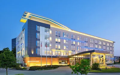 Photo 2 - Aloft by Marriott Las Colinas