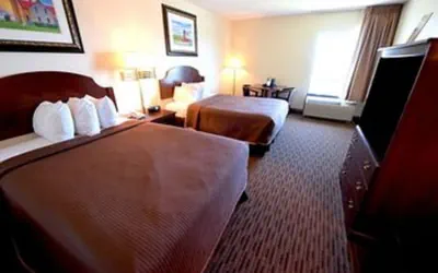 Photo 5 - Waterfront Inn - Mackinaw City