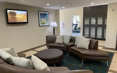 Photo 3 - Candlewood Suites Grand Prairie - Arlington by IHG