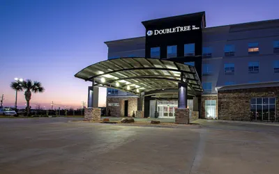 Photo 2 - DoubleTree by Hilton Sulphur Lake Charles