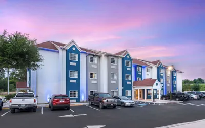 Photo 2 - Microtel Inn & Suites by Wyndham Brooksville