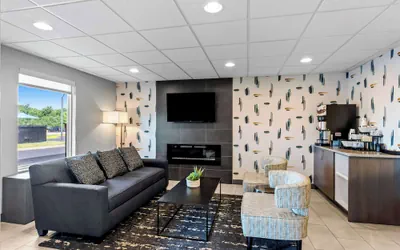 Photo 3 - Best Western Doswell Hotel