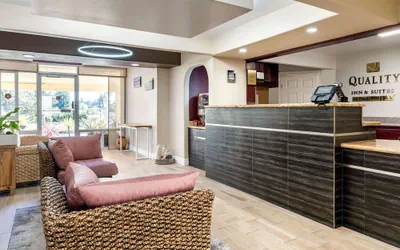 Photo 3 - Quality Inn & Suites Capitola By the Sea