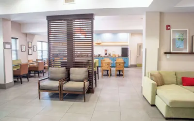 Photo 4 - Country Inn & Suites by Radisson, Wilmington, NC