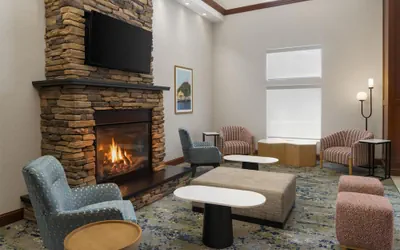 Photo 3 - Hampton Inn & Suites Mystic