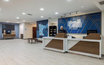 Photo 2 - Holiday Inn Express Rochester South - Mayo Area by IHG