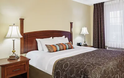 Photo 5 - Staybridge Suites Milwaukee Airport South by IHG