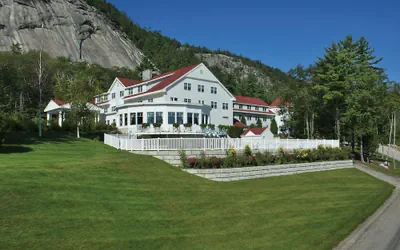 Photo 2 - The White Mountain Hotel & Resort