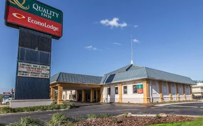 Photo 2 - Econo Lodge Thomasville