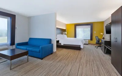 Photo 4 - Holiday Inn Express Hotel & Suites Cleveland - Richfield by IHG