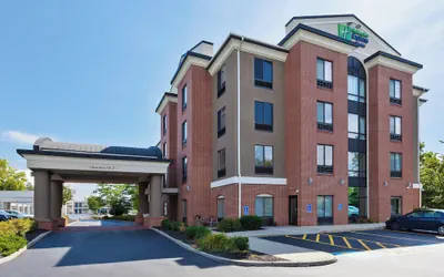 Photo 2 - Holiday Inn Express Hotel & Suites Cleveland - Richfield by IHG