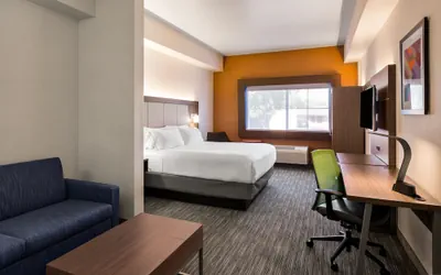 Photo 4 - Holiday Inn Express & Suites Oroville Lake by IHG