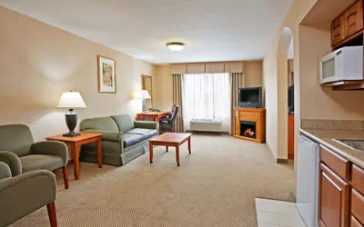 Photo 4 - Holiday Inn Express & Suites Howell by IHG