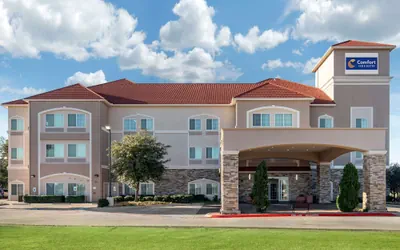Photo 2 - Comfort Inn & Suites Cedar Hill Duncanville