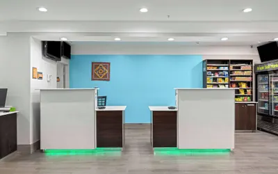 Photo 5 - La Quinta Inn & Suites by Wyndham Raymondville