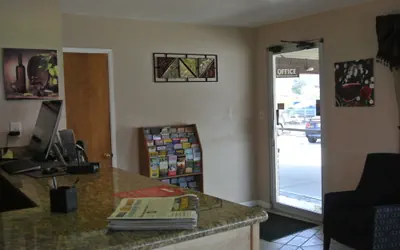 Photo 2 - Vino Inn & Suites