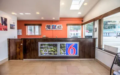 Photo 3 - Motel 6 Astoria, OR
