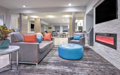 Photo 5 - La Quinta Inn & Suites by Wyndham Alvarado