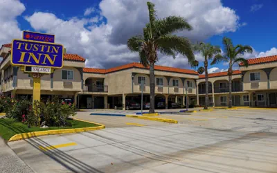 Photo 2 - Orange Tustin Inn