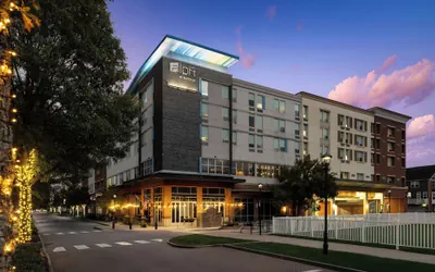 Photo 2 - Aloft by Marriott Richmond West Short Pump