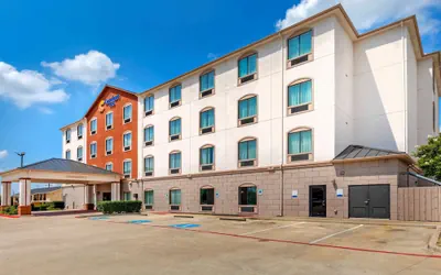 Photo 2 - Comfort Inn Near UNT