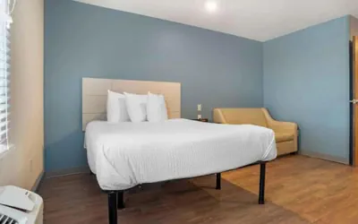 Photo 5 - Studio 6 Extended Stay Fort Myers FL