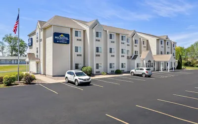 Microtel Inn & Suites by Wyndham Prairie du Chien