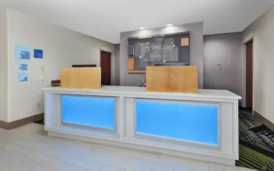 Holiday Inn Express & Suites Dayton South Franklin by IHG