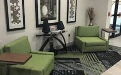 Photo 4 - Holiday Inn Express Hotel & Suites Ennis by IHG