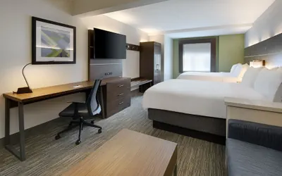 Photo 4 - Holiday Inn Express Hotel & Suites Tilton - Lakes Region by IHG
