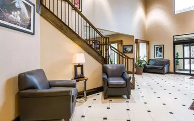 Photo 5 - Comfort Inn & Suites Winnie