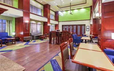 Photo 4 - Hampton Inn & Suites Tulsa North/Owasso