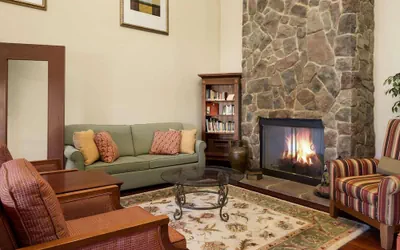 Photo 2 - Country Inn & Suites by Radisson, Crestview, FL
