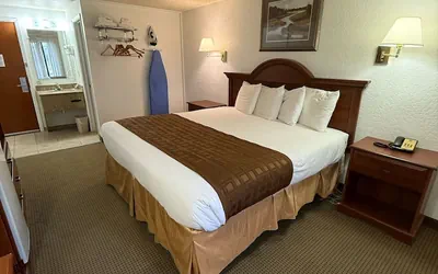 Photo 4 - Richland Inn & Suites