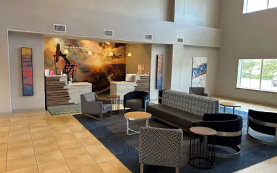 Photo 3 - La Quinta Inn & Suites by Wyndham Longview North