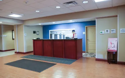 Photo 4 - Hampton Inn Morehead