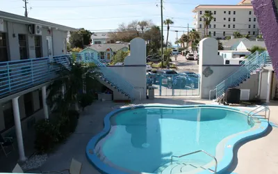 Photo 2 - Royal North Beach All Suites