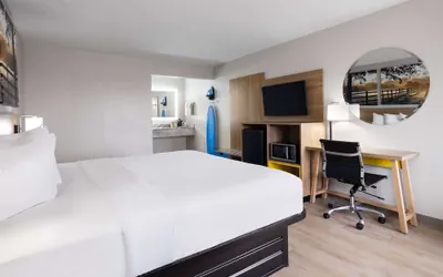 Photo 4 - Days Inn by Wyndham Montgomery I-85
