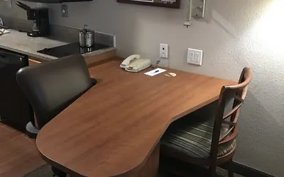 Photo 4 - Candlewood Suites La Porte by IHG